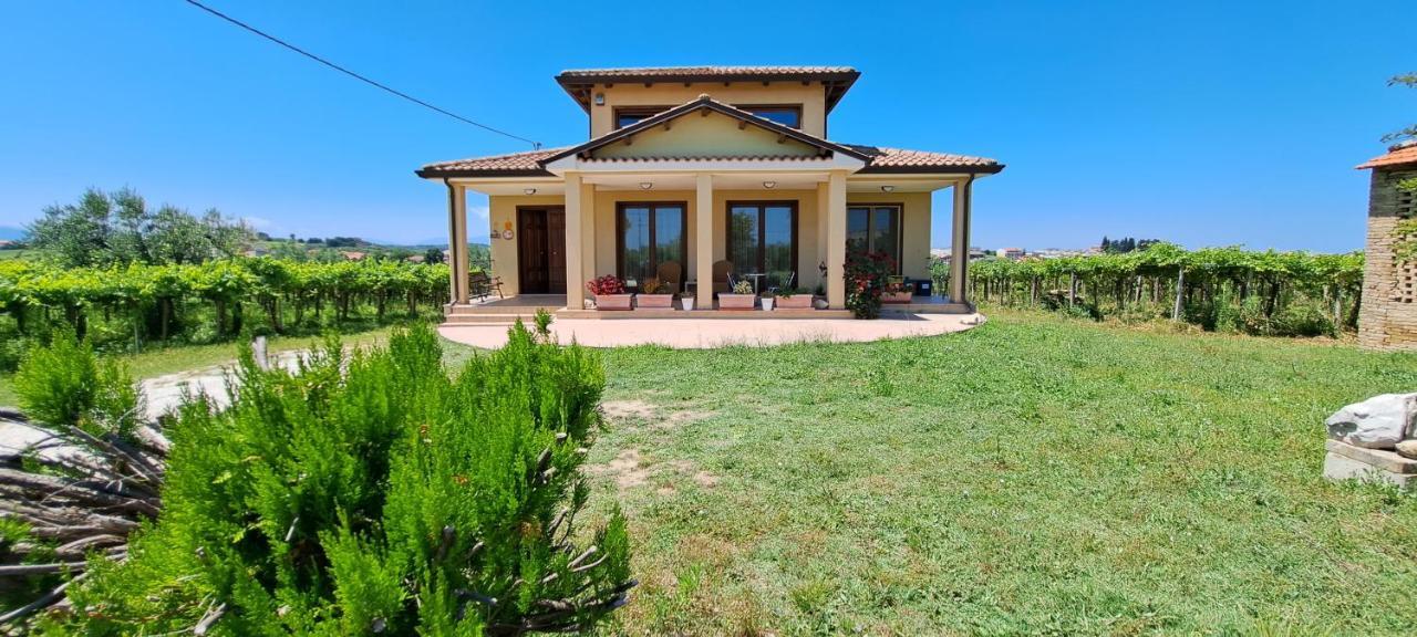 B & B Le Tre Rose Tollo Esterno foto